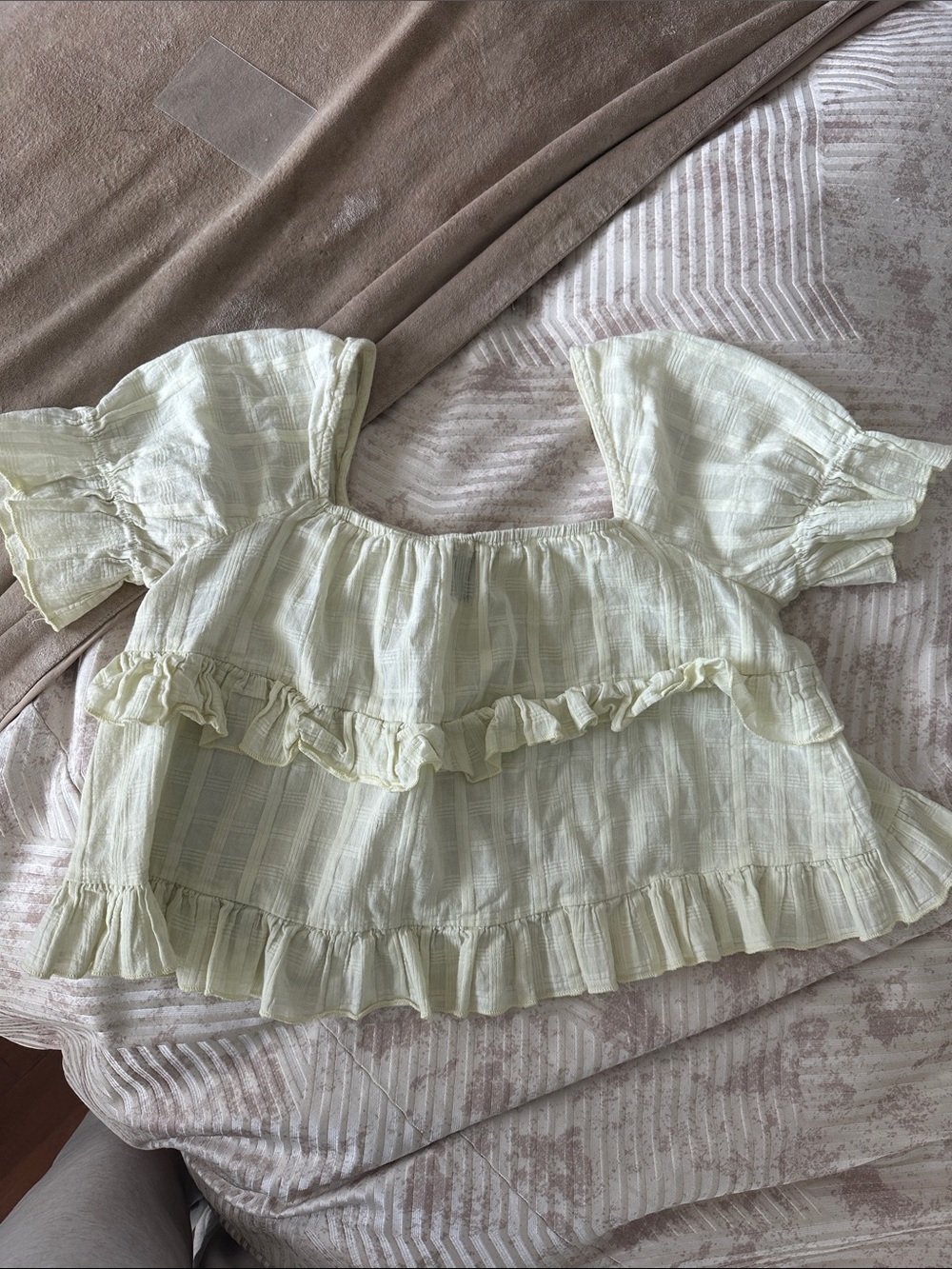 Princess Polly Light Yellow Ruffle Peasant Top - Picture 4 of 5
